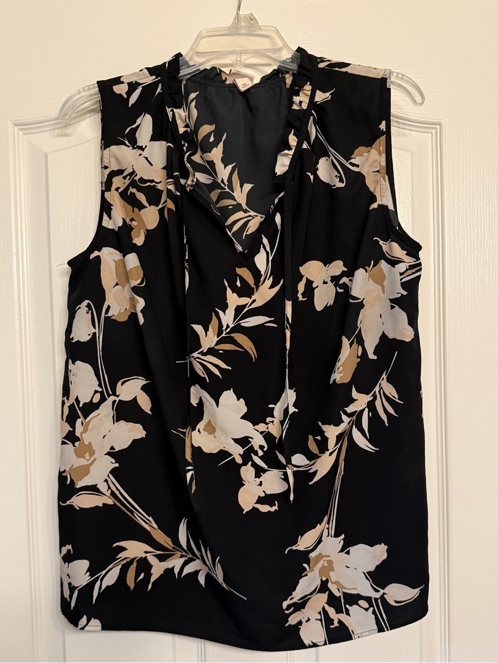 Merona Black Floral Sleeveless Blouse XL Ruffle Tie Neck Flowy Lightweight Top - Picture 4 of 16